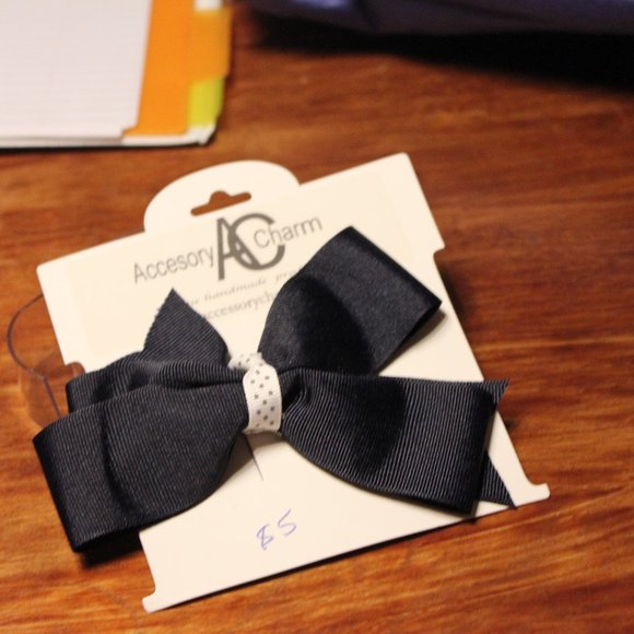 Black/white Hair Bow Accessory charm - Picture 1 of 1